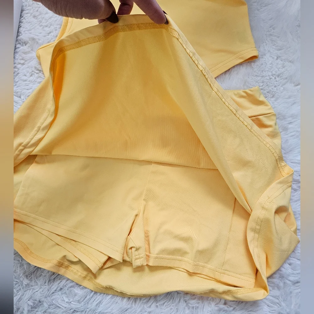 N/A bright yellow